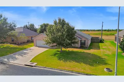 311 Sam Houston Drive, El Campo, TX 77437 - Photo 29