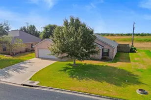 311 Sam Houston Dr, El Campo, TX 77437 - Photo 29