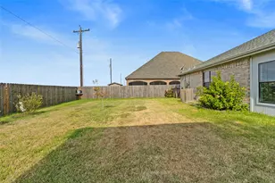 311 Sam Houston Dr, El Campo, TX 77437 - Photo 23