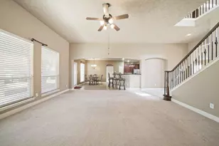 10015 Loch Courtney Ln, Houston, TX 77089 - Photo 9