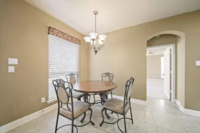 10015 Loch Courtney Lane, Houston, TX 77089 - Photo 11
