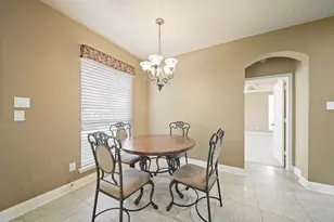 10015 Loch Courtney Ln, Houston, TX 77089 - Photo 11