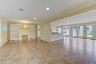 9223 Kapri Ln, Houston, TX 77025 - Photo 5