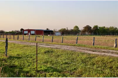 1162 County Road 234B, Hallettsville, TX 77964 - Photo 7