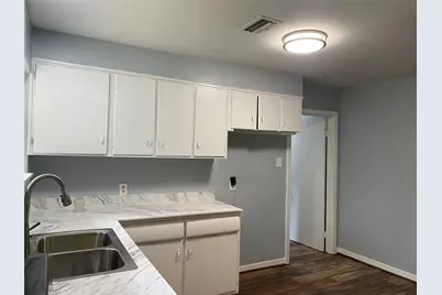 5110 W 43rd Street, Houston, TX 77092 - Photo 5