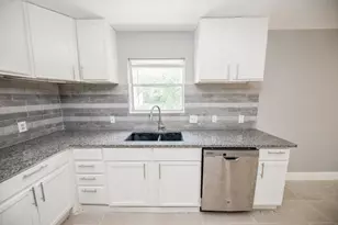 9407 Pipestone St, Houston, TX 77074 - Photo 9