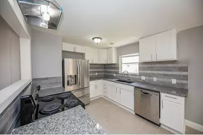 9407 Pipestone Street, Houston, TX 77074 - Photo 7