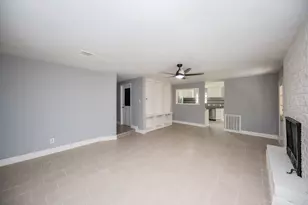 9407 Pipestone St, Houston, TX 77074 - Photo 5