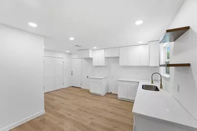 7429 W Knoll Street, Houston, TX 77028 - Photo 9