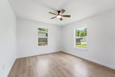 7429 W Knoll Street, Houston, TX 77028 - Photo 15