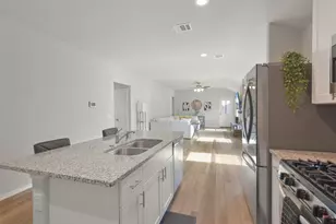 207 Bellewood Mnr Dr, Magnolia, TX 77354 - Photo 11