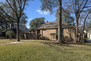 7710 Post Bridge Rd, Spring, TX 77389 - Photo 3