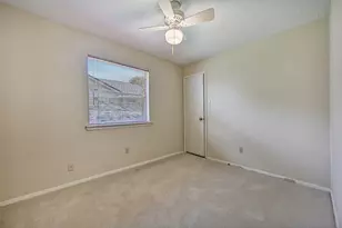 1109 W Castlewood Ave, Friendswood, TX 77546 - Photo 21