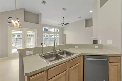 19254 Dillsbury Court, Katy, TX 77449 - Photo 9