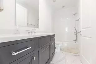 7546 Awty School Ln, Houston, TX 77055 - Photo 45