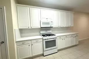 254 Liriope Ct, The Woodlands, TX 77384 - Photo 11