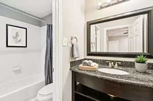 1405 Bailey St, Houston, TX 77019 - Photo 21