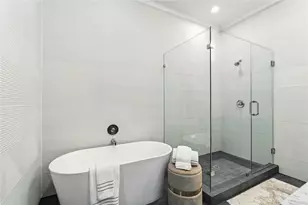 4024 Blossom St, Houston, TX 77007 - Photo 15