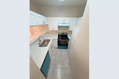 7900 Bissonnet Street #B1, Houston, TX 77074 - Photo 3