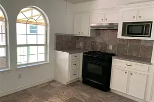 4722 Woodside St, Houston, TX 77023 - Photo 11