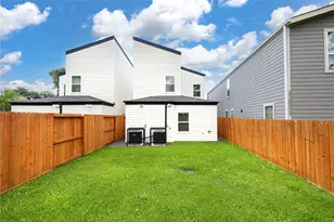 934 South Ln, Houston, TX 77088 - Photo 29