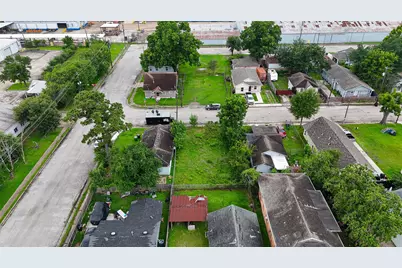 5537 Margarita Street, Houston, TX 77020 - Photo 13