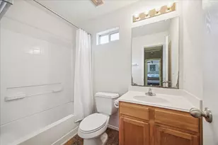 12811 Rio Lindo St, Rosharon, TX 77583 - Photo 11