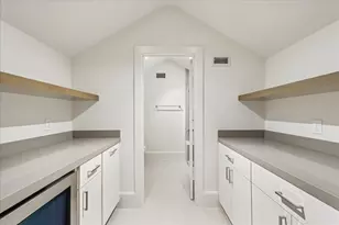 3609 Meadow Lake Ln, Houston, TX 77027 - Photo 39