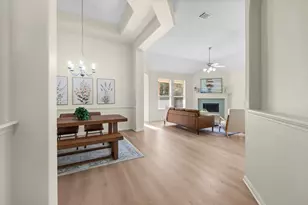 18710 Condrey Ct, Tomball, TX 77377 - Photo 5