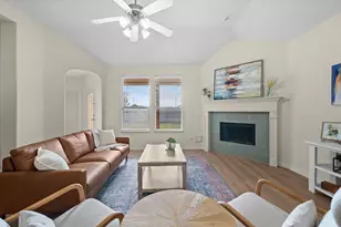 18710 Condrey Ct, Tomball, TX 77377 - Photo 7