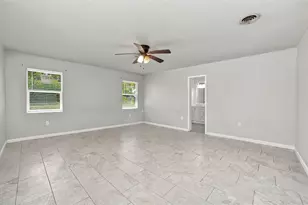 5719 Turtle Creek Rd, Houston, TX 77017 - Photo 7