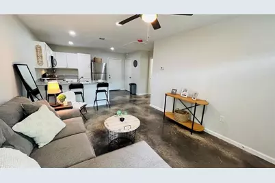 635 N Mlk Drive, Ames, TX 77575 - Photo 3