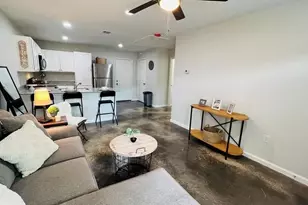 635 N Mlk Dr, Ames, TX 77575 - Photo 3