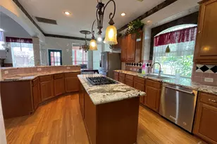 1951 Lakewinds Dr, Missouri City, TX 77459 - Photo 11