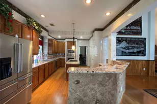 1951 Lakewinds Dr, Missouri City, TX 77459 - Photo 9