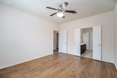 14215 Campo Vista Dr, Houston, TX 77083 - Photo 19