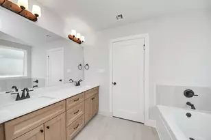 10310 Woodhill Spa Ln, Cleveland, TX 77327 - Photo 23