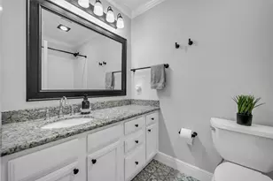 600 Wilcrest Dr, Houston, TX 77042 - Photo 29