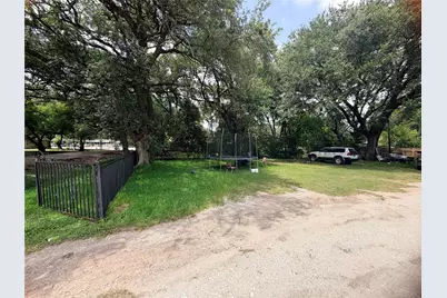 1207 Pirtle Street, Galveston, TX 77568 - Photo 5