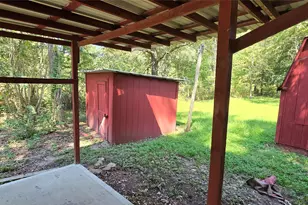 22868 Henson Rd, Montgomery, TX 77356 - Photo 7