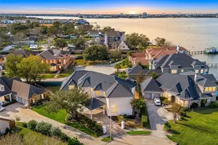 1002 Island View, League City, TX 77565 - Photo 1