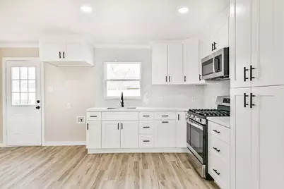 5527 Lakefield Drive, Houston, TX 77033 - Photo 5