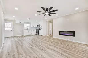 5527 Lakefield Dr, Houston, TX 77033 - Photo 1