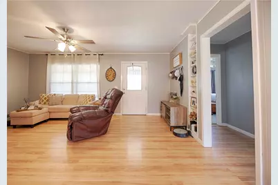 207 River Street, Hallettsville, TX 77964 - Photo 3