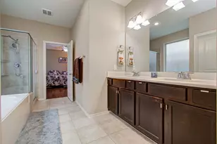 6882 Dogwood Cliff Ln, League City, TX 77539 - Photo 23