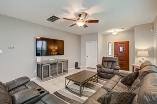 6882 Dogwood Cliff Ln, League City, TX 77539 - Photo 7