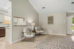 1915 Michele Dr, Sugar Land, TX 77498 - Photo 7