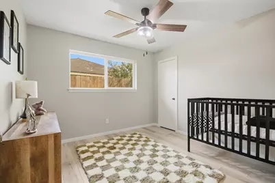 1915 Michele Drive, Sugar Land, TX 77498 - Photo 17