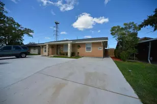 3309 Sunbeam St, Houston, TX 77051 - Photo 3