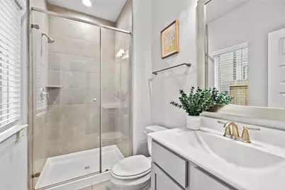 4007 Centre Valley Lane, Houston, TX 77043 - Photo 11